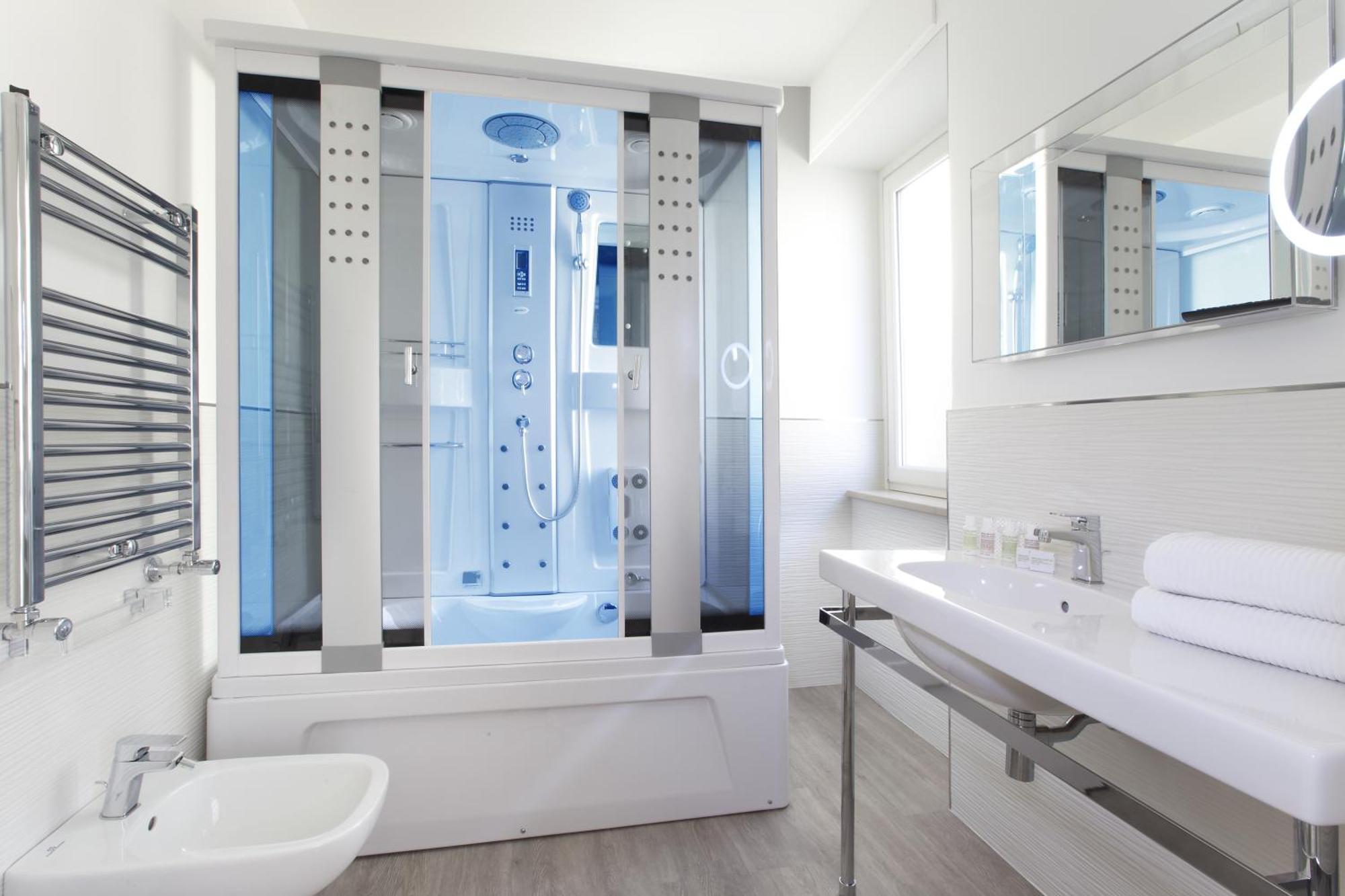 Kamer met Kingsize bed en Bubbelbad
