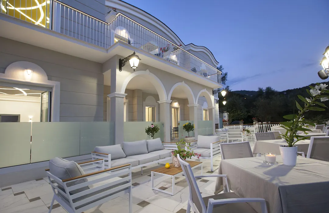 Sorrento Dream Resort-1