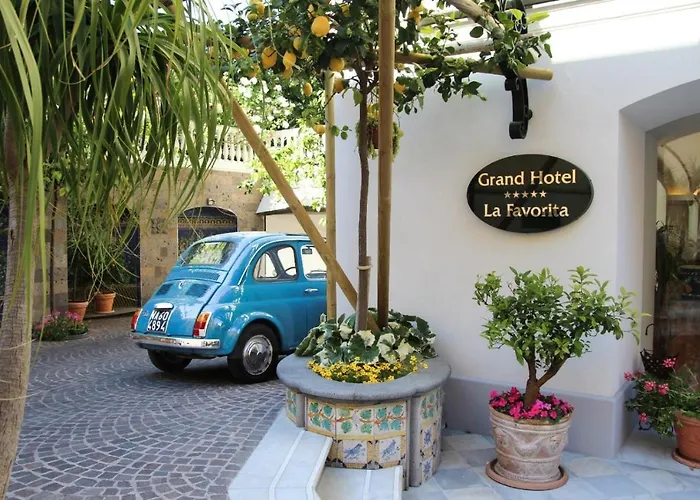 Hotel mit Pool: Grand Hotel La Favorita